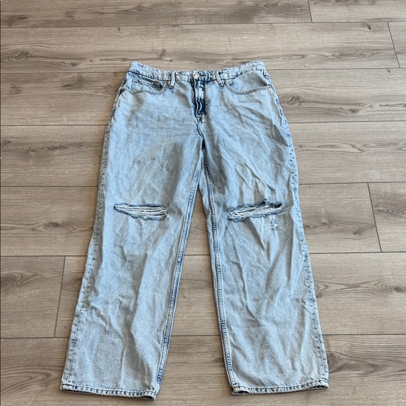 Good American | Good '90s Relaxed Jeans | Blue542 | Light Wash | Size 12/31 - Picture 4 of 9